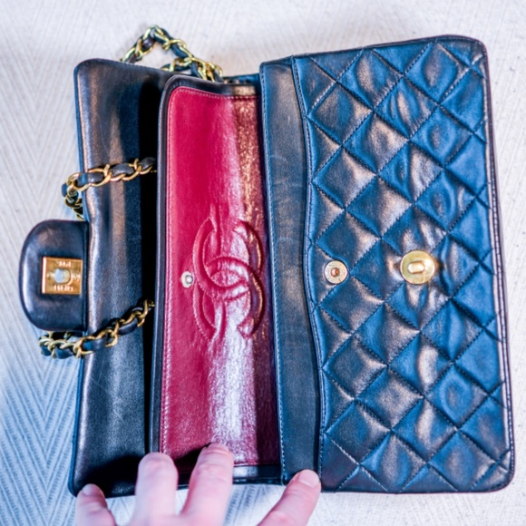 Chanel 1994 Lambskin Small Double Flap in black with 24k gold hardware! - Picture 10 of 14